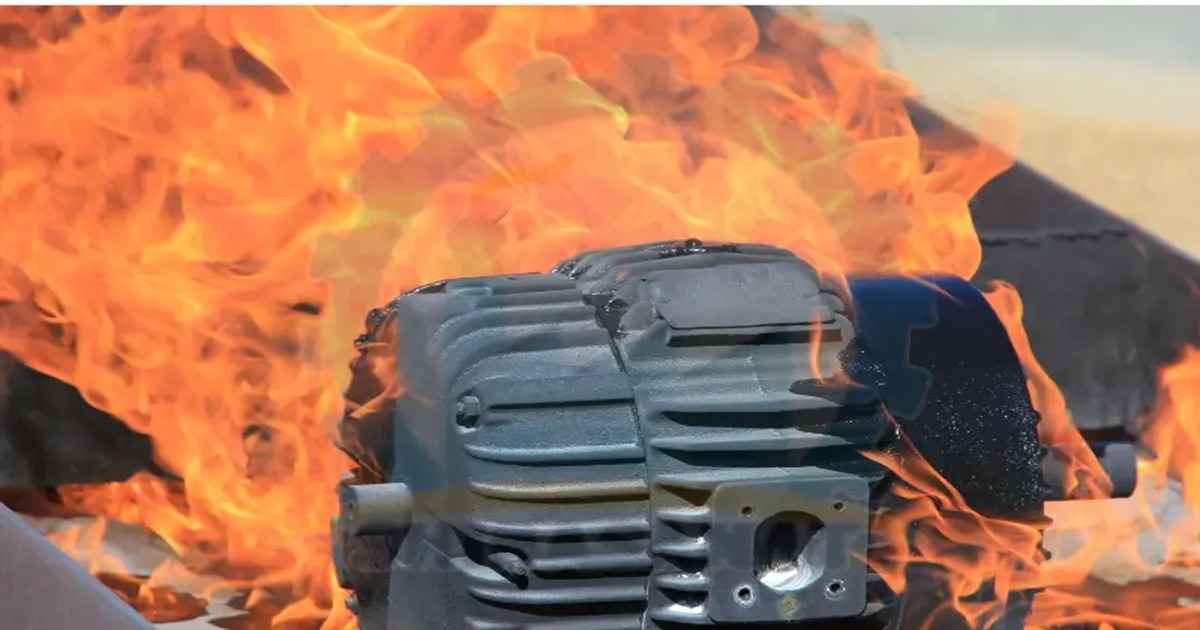 یکی از دلایل داغ شدن الکتروموتور، عدم روغن‌کاری مناسب است.